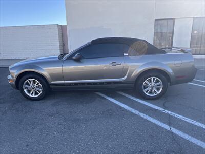 2005 Ford Mustang V6 Deluxe   - Photo 11 - Escondido, CA 92025