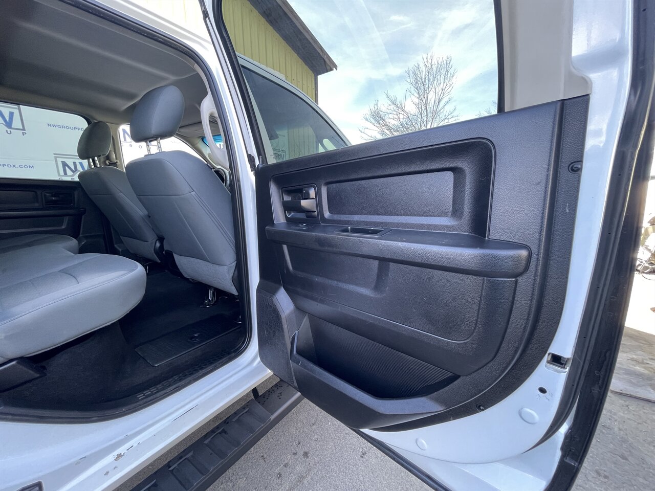 2017 RAM 2500 Tradesman 4x4, Crew Cab, Fully Serviced! - Photo 7 - Post Falls, ID 83854