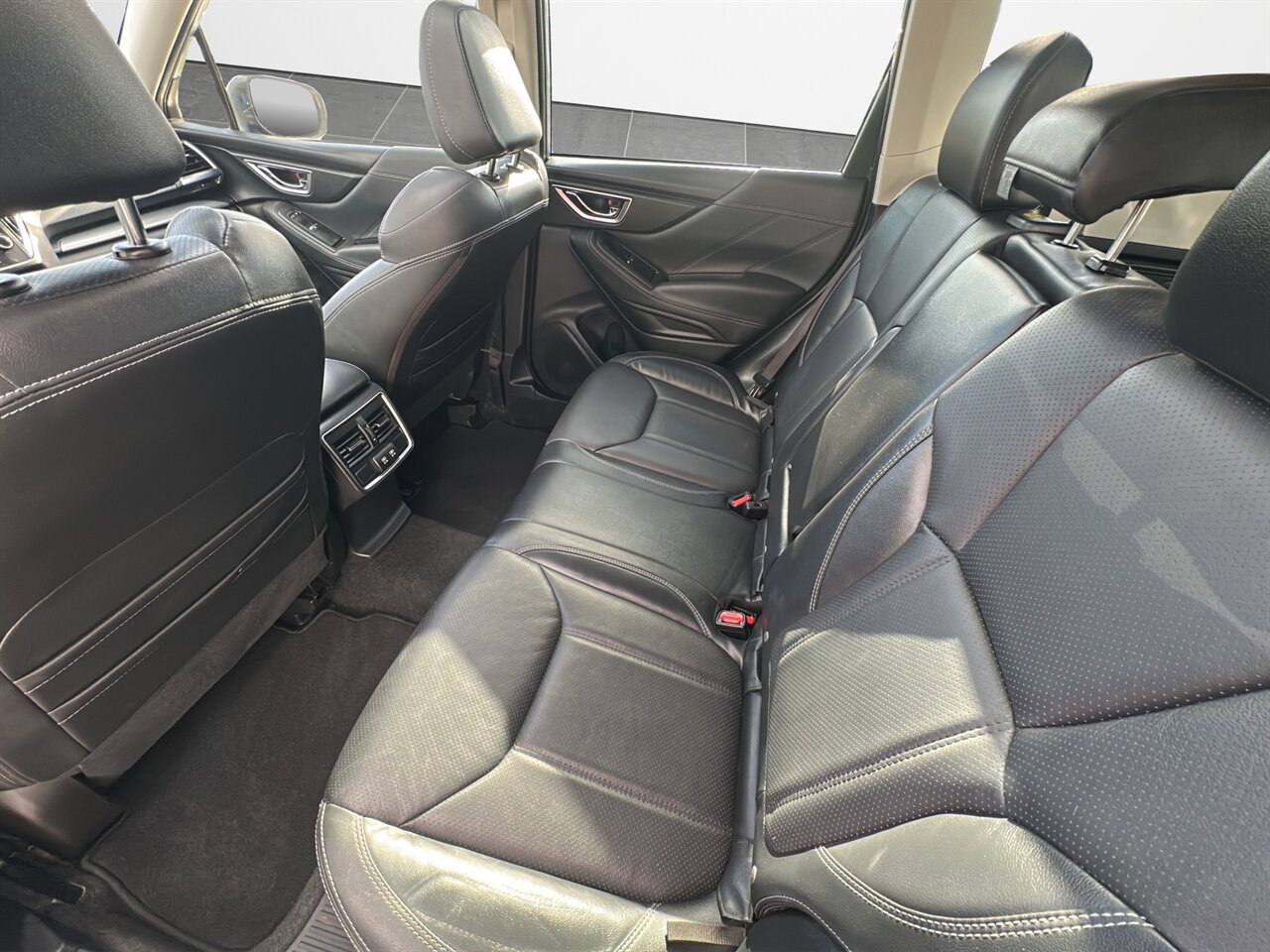 2020 Subaru Forester Limited AWD, 44k miles, Leather, Panoramic Sunroof! - Photo 4 - Post Falls, ID 83854