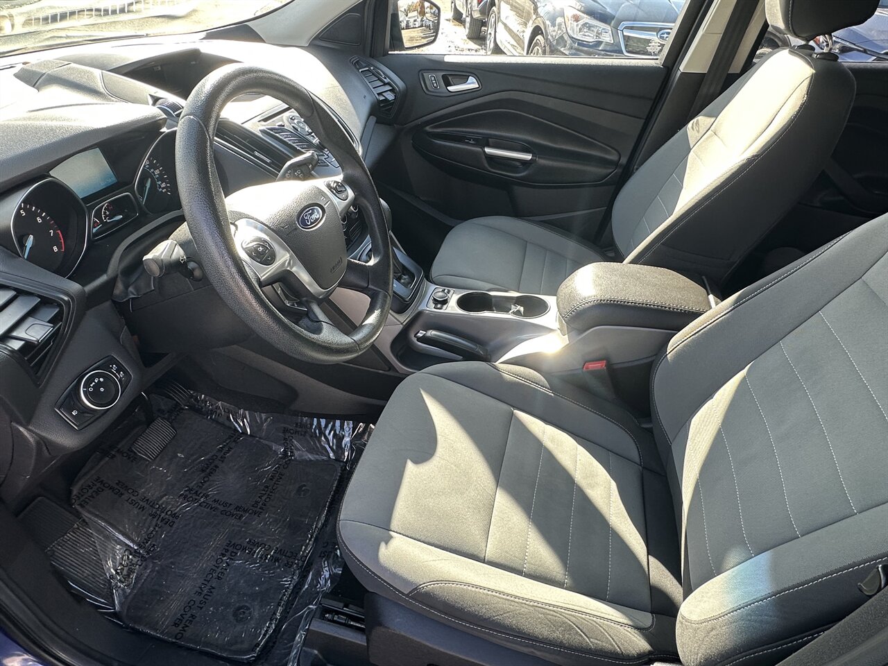 2016 Ford Escape SE  84k Miles, Fully Serviced, Great Condition! - Photo 3 - Post Falls, ID 83854