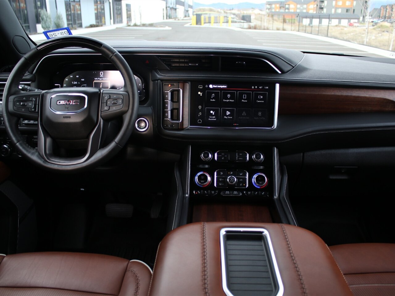 2024 GMC Yukon Denali Ultimate 9k miles, AWD, Air Suspension, Super Cruise! - Photo 7 - Post Falls, ID 83854