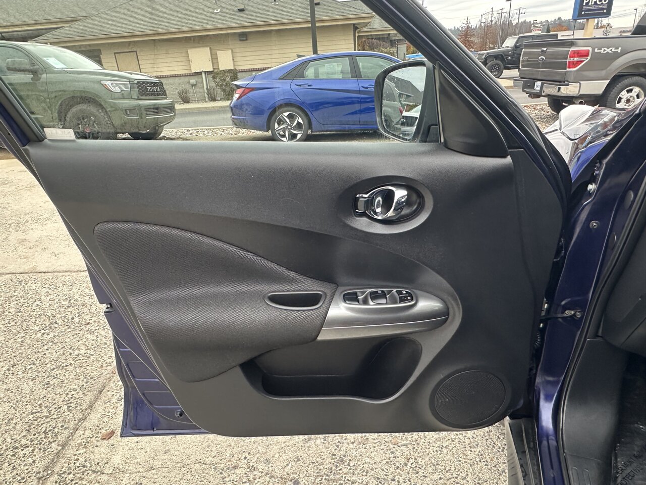 2015 Nissan JUKE S AWD, 68k Miles, Amazing Shape! - Photo 7 - Post Falls, ID 83854