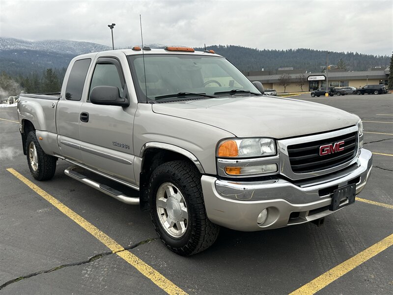 2004 GMC Sierra 1500 SLT  4 Wheel Steering (Rare!), Very Nice Running Shape!