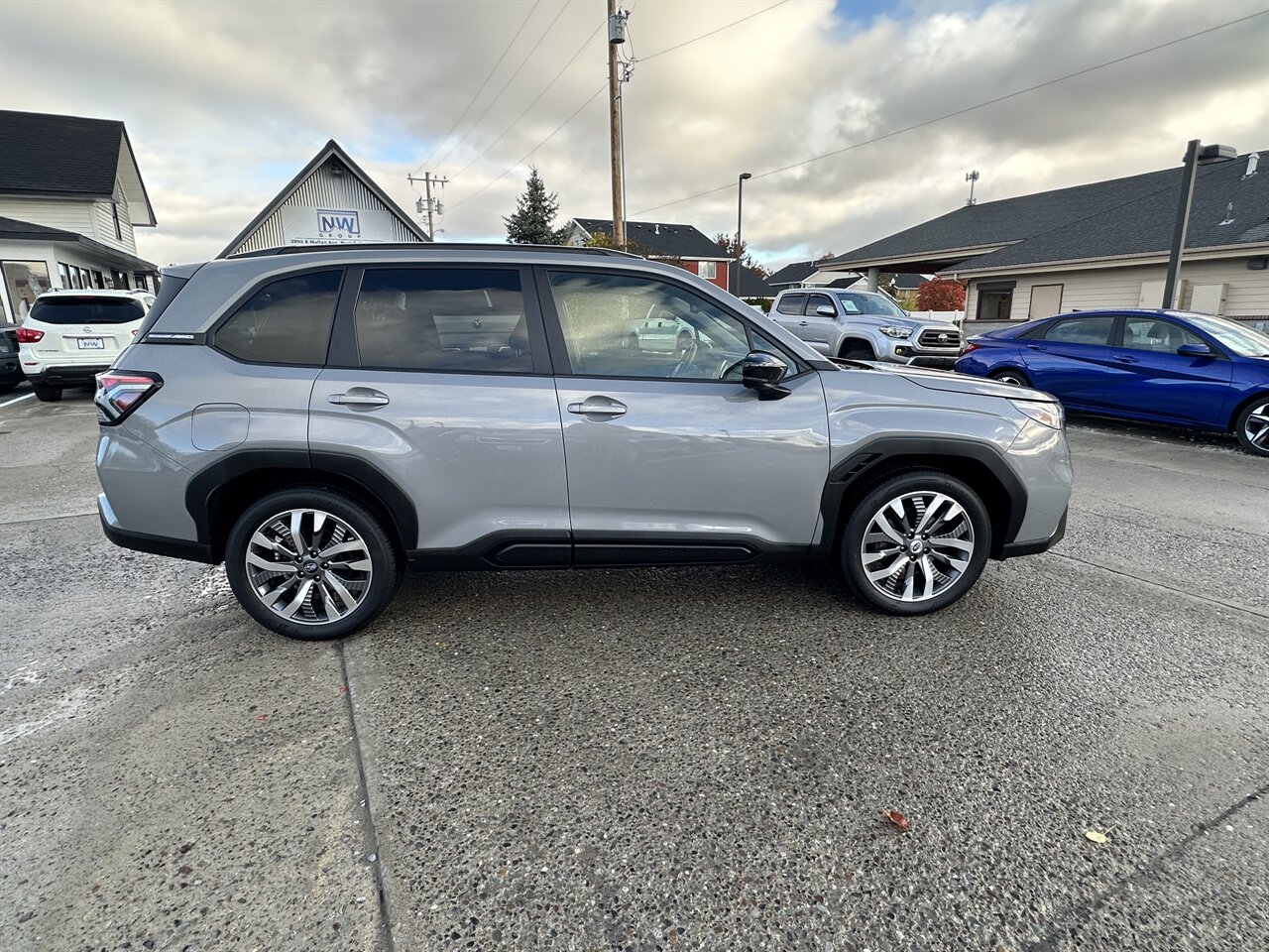 2025 Subaru Forester Touring  Fully Loaded! 360 Degree Camera! *****JD Power current value is $40,125 minus $12,914 in SAVINGS! = $27,211 OUR AMAZING LOW PRICE!**** - Photo 4 - Post Falls, ID 83854