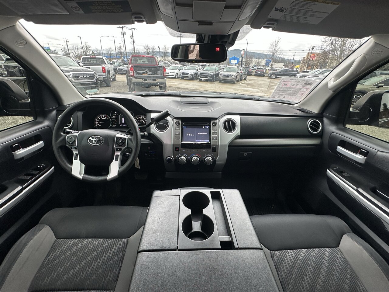 2019 Toyota Tundra SR5 Reliable, Great Pick up, Fully Serviced and Inspected! - Photo 4 - Post Falls, ID 83854