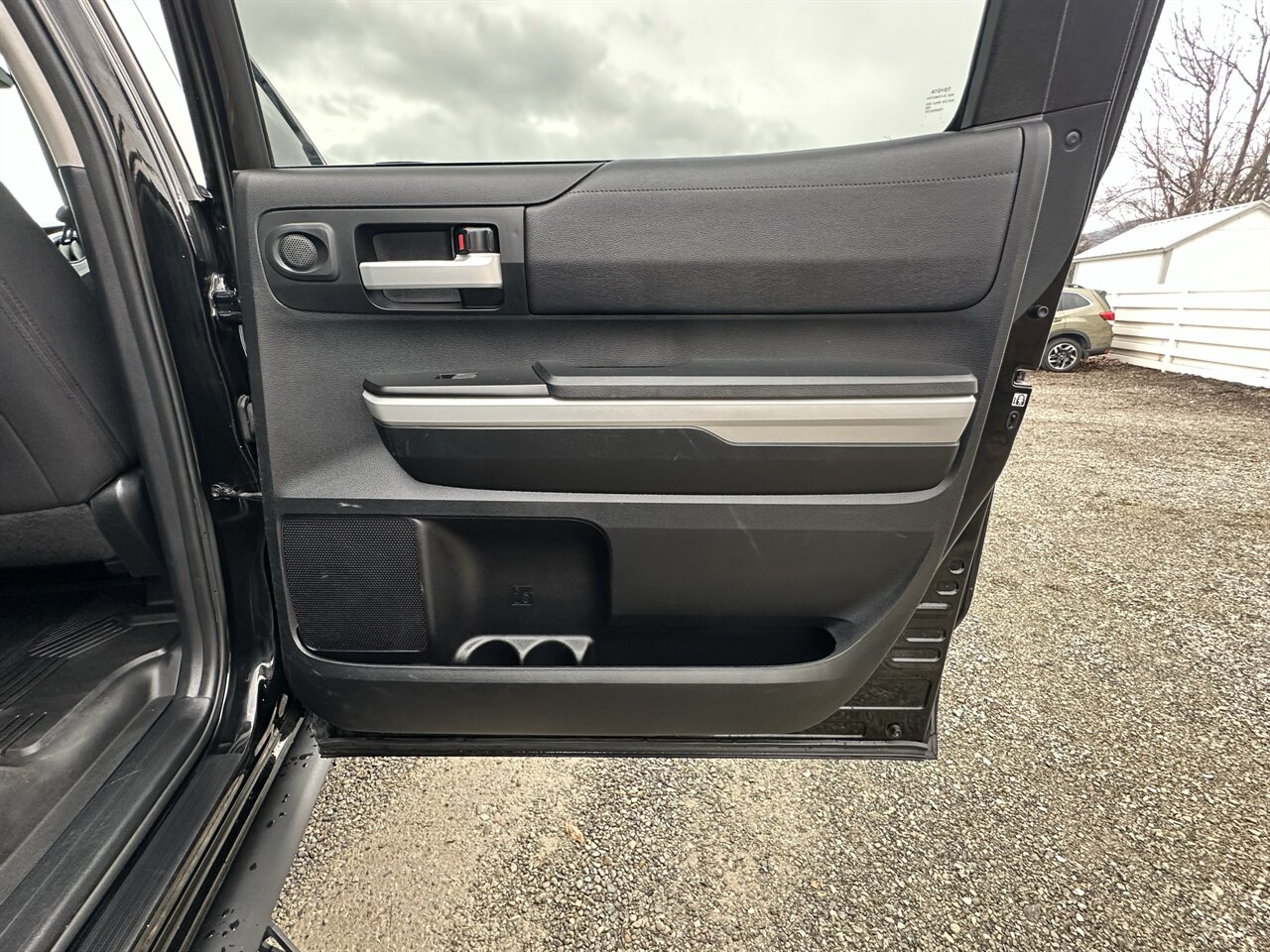 2019 Toyota Tundra SR5 Reliable, Great Pick up, Fully Serviced and Inspected! - Photo 10 - Post Falls, ID 83854