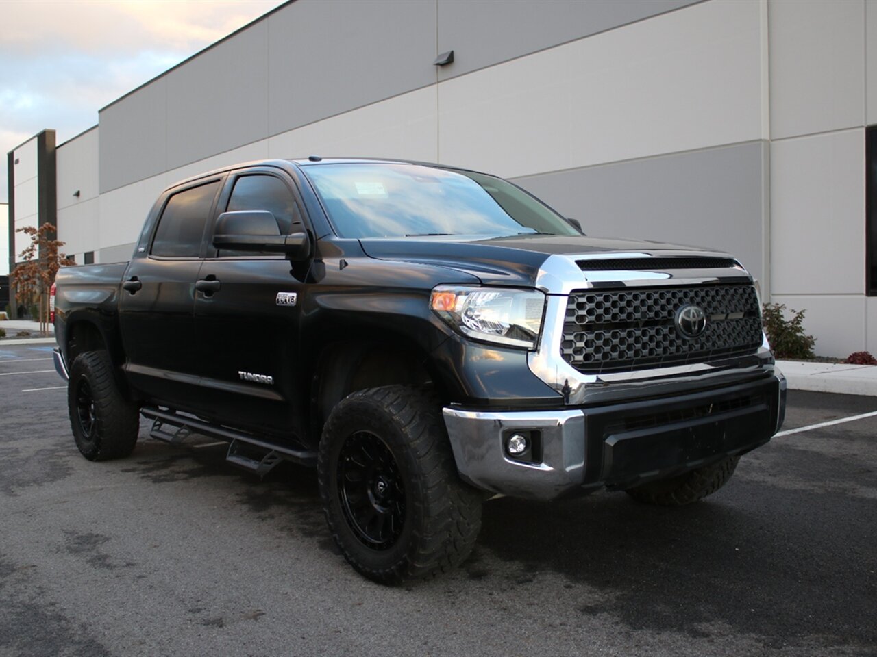 2019 Toyota Tundra SR5 Reliable, Great Pick up, Fully Serviced and Inspected! - Photo 1 - Post Falls, ID 83854