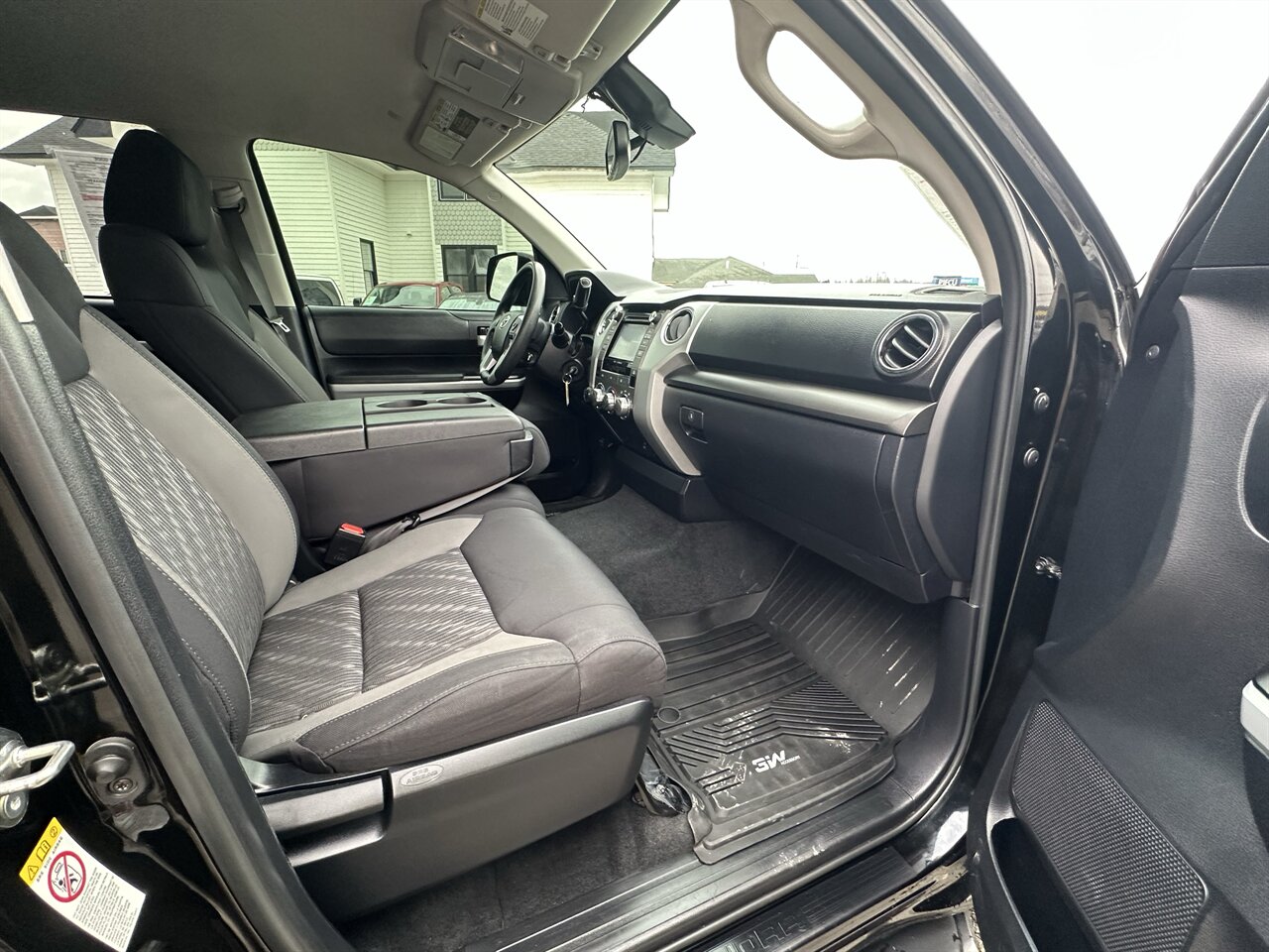 2019 Toyota Tundra SR5 Reliable, Great Pick up, Fully Serviced and Inspected! - Photo 8 - Post Falls, ID 83854
