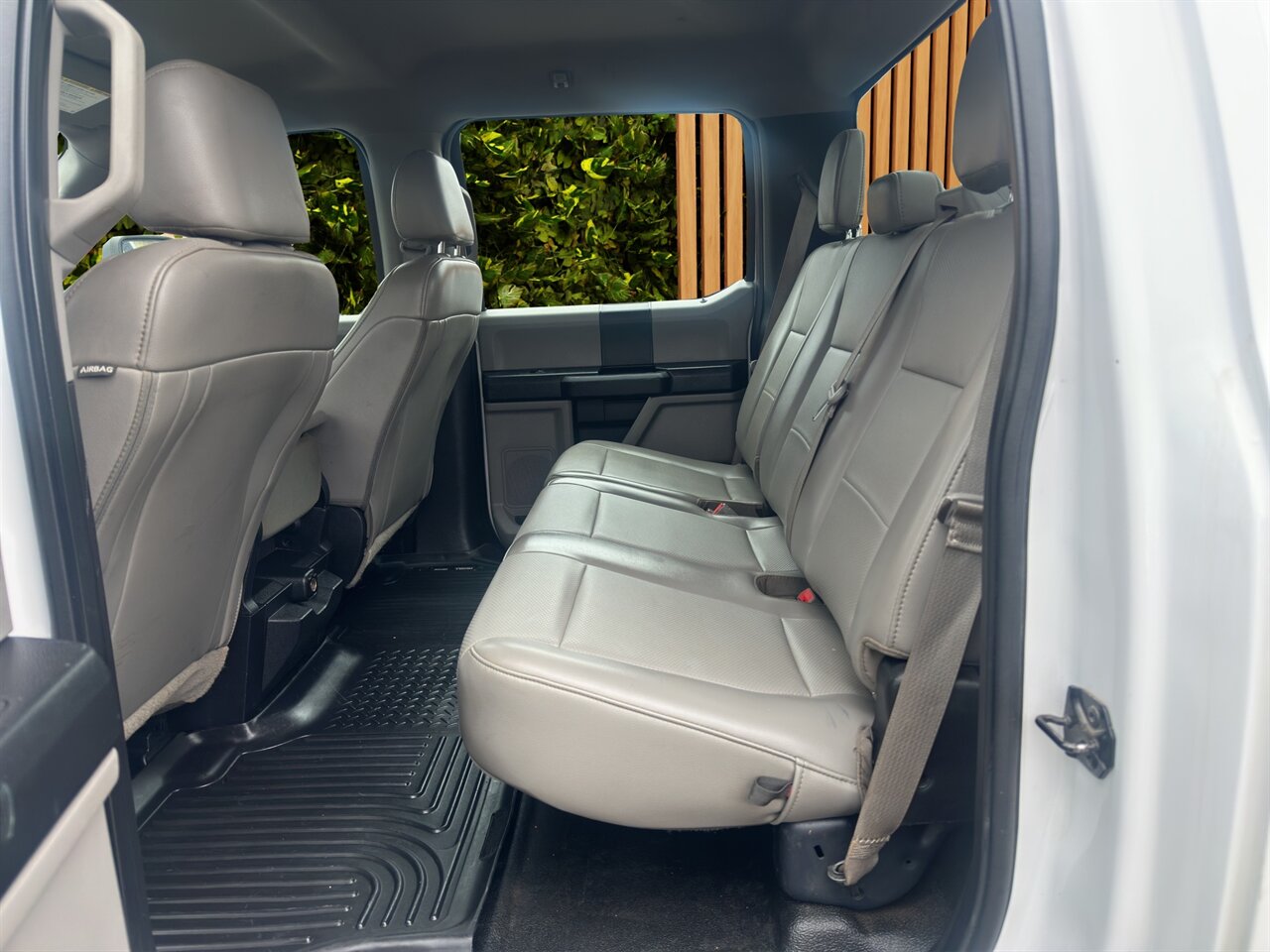 2019 Ford F-350 Super Duty XL 4X4, $14k in recent services (Feels like a new truck!), 9 foot flatbed. - Photo 9 - Post Falls, ID 83854