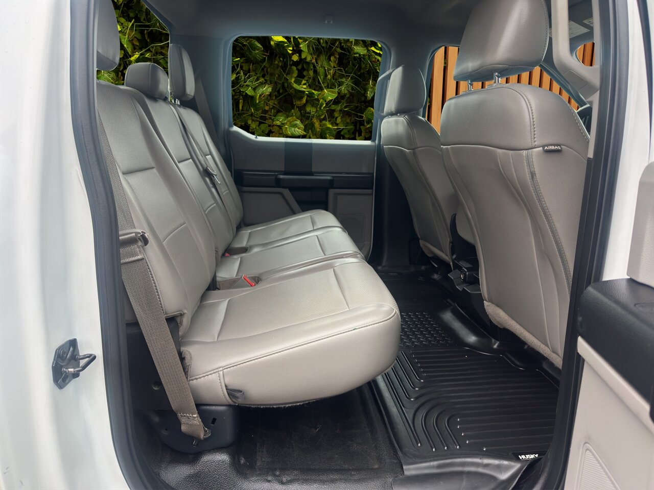 2019 Ford F-350 Super Duty XL 4X4, $14k in recent services (Feels like a new truck!), 9 foot flatbed. - Photo 8 - Post Falls, ID 83854