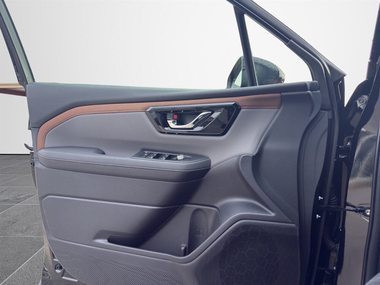 2025 Subaru Forester Sport Hybrid Nice Car, Extremely Low Mile, Beautiful Combination of Versatility and Performance! - Photo 8 - Post Falls, ID 83854