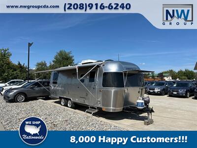 2017 Airstream 25 Flying Cloud Twin Bed Rear.  1 Owner! Locally Owned. Immaculate Shape!