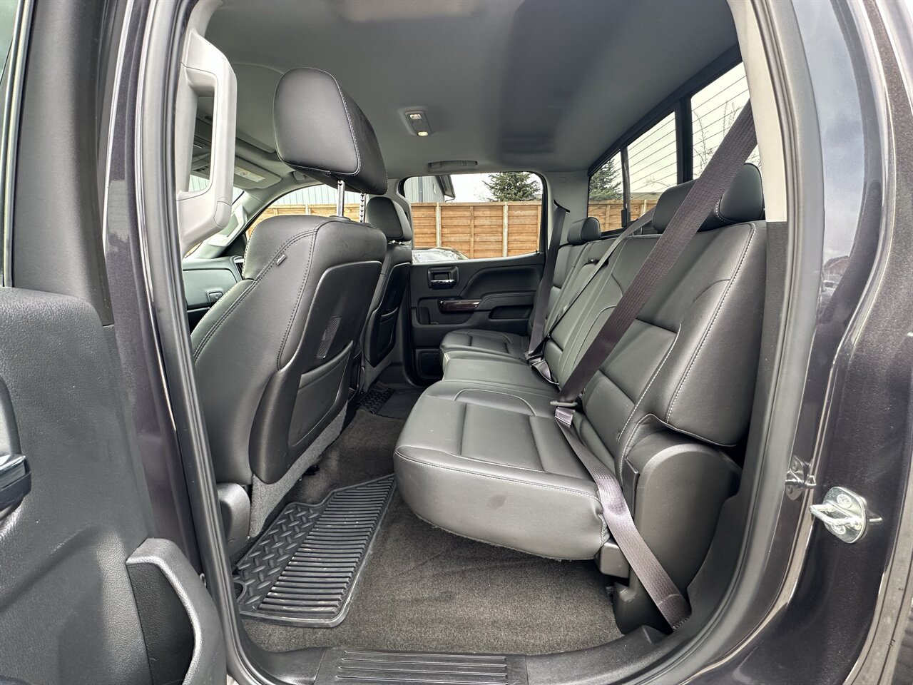 2015 GMC Sierra 2500 SLT 45k miles! Amazing Shape! Rear Towing Airbags, Sunroof, Bedliner Spray! - Photo 10 - Post Falls, ID 83854