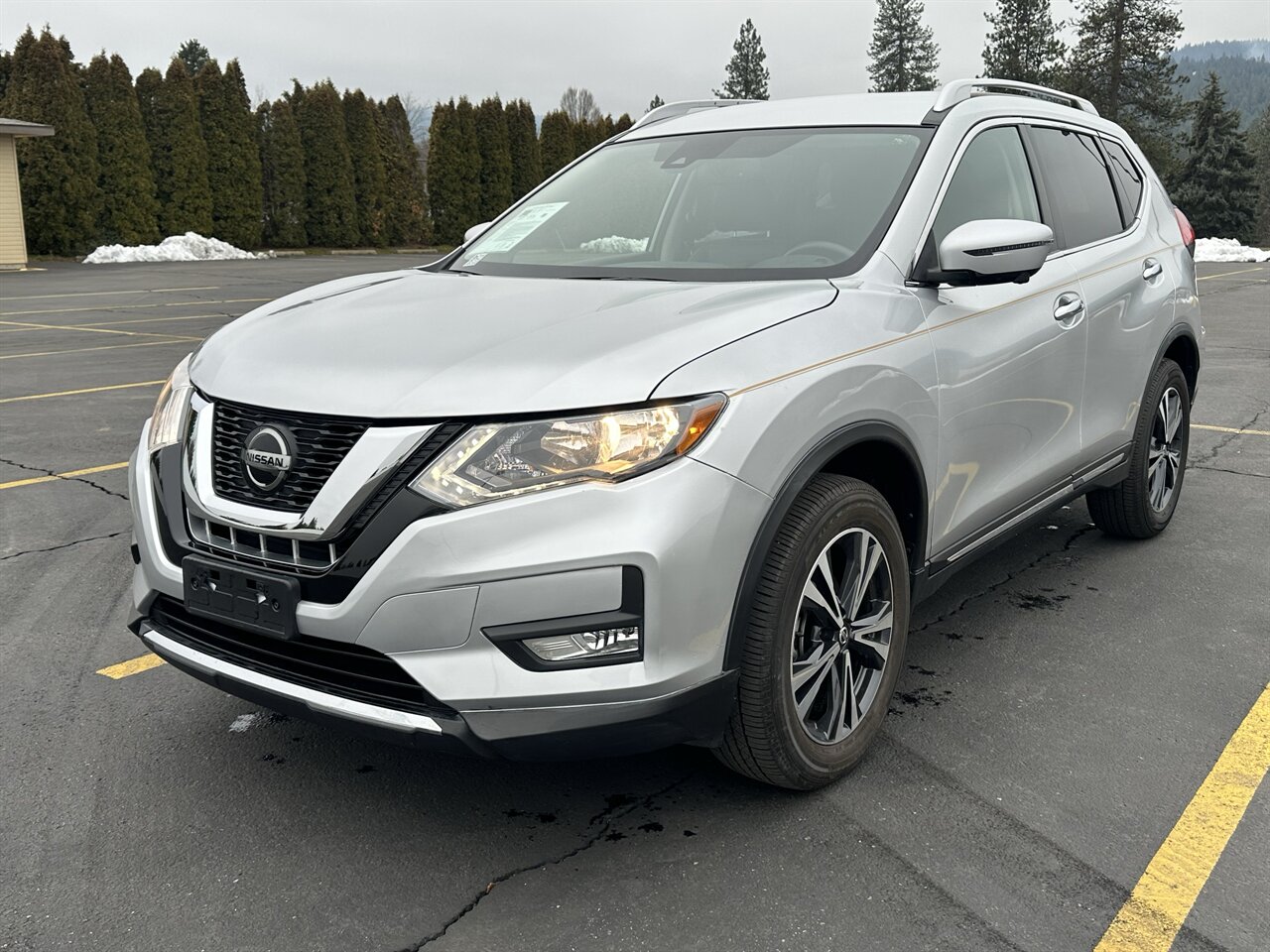 2018 Nissan Rogue SL W/ 9k miles! Epic Condition! Must See! - Photo 3 - Post Falls, ID 83854