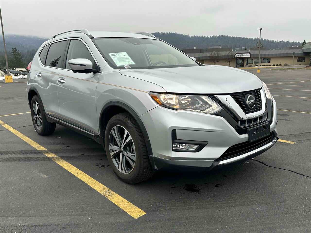 2018 Nissan Rogue SL W/ 9k miles! Epic Condition! Must See! - Photo 1 - Post Falls, ID 83854