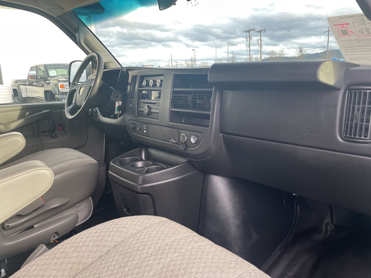 2016 Chevrolet Express LT 2500 Great Work Van, Awesome Price! - Photo 6 - Post Falls, ID 83854