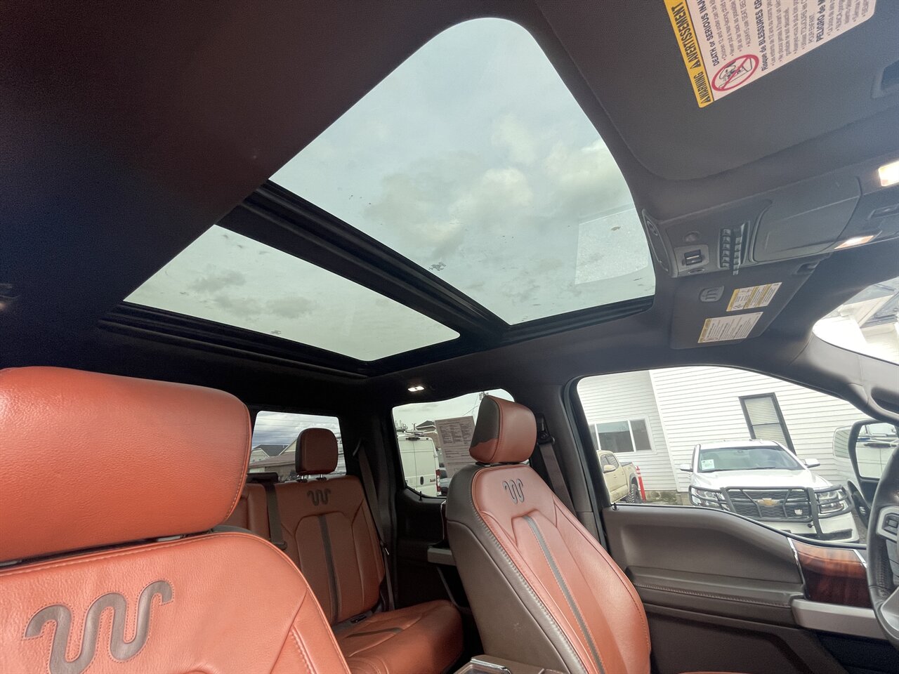 2019 Ford F-250 Super Duty King Ranch Ultimate. 29k Miles, Power Steps, Fully Loaded! - Photo 8 - Post Falls, ID 83854