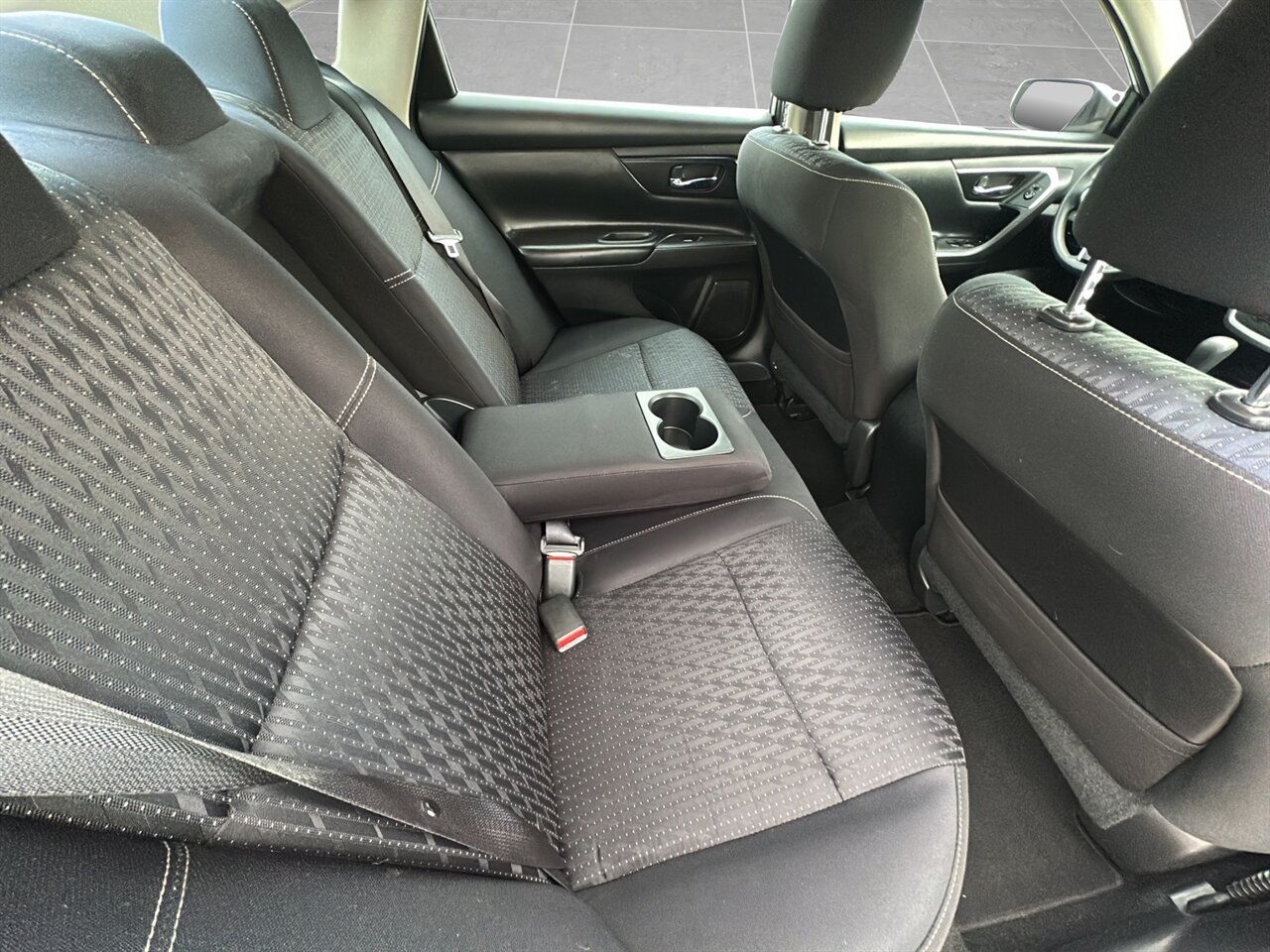 2016 Nissan Altima 2.5.  Reliable Midsize Sedan, Fuel-Efficient - Photo 8 - Post Falls, ID 83854