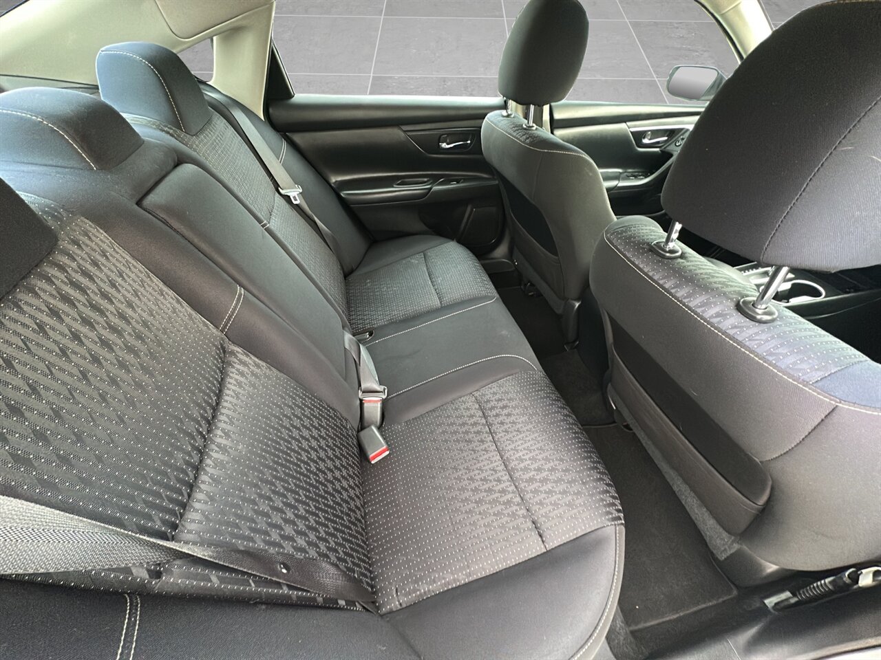 2016 Nissan Altima 2.5.  Reliable Midsize Sedan, Fuel-Efficient - Photo 9 - Post Falls, ID 83854