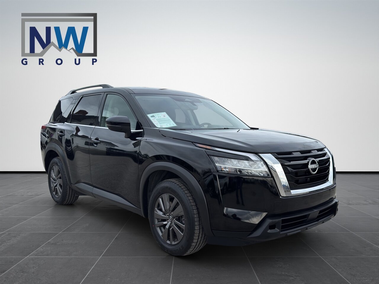 2022 Nissan Pathfinder SV 3 Rows, New Tires, Serviced - Very Nice SUV! - Photo 1 - Post Falls, ID 83854