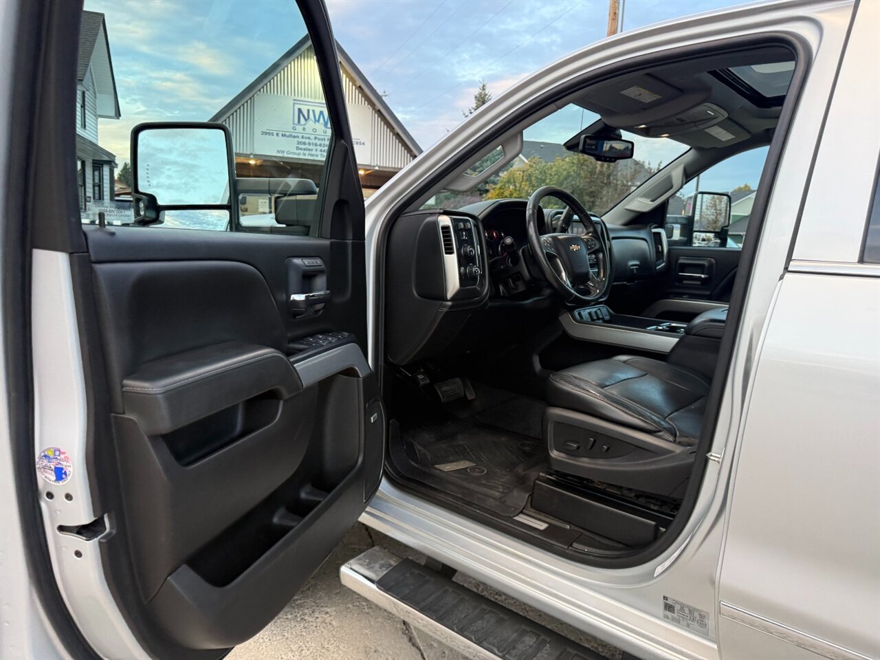 2019 Chevrolet Silverado 3500 LTZ  4x4,  Duramax Diesel with Allison Transmission, Great Truck! - Photo 5 - Post Falls, ID 83854