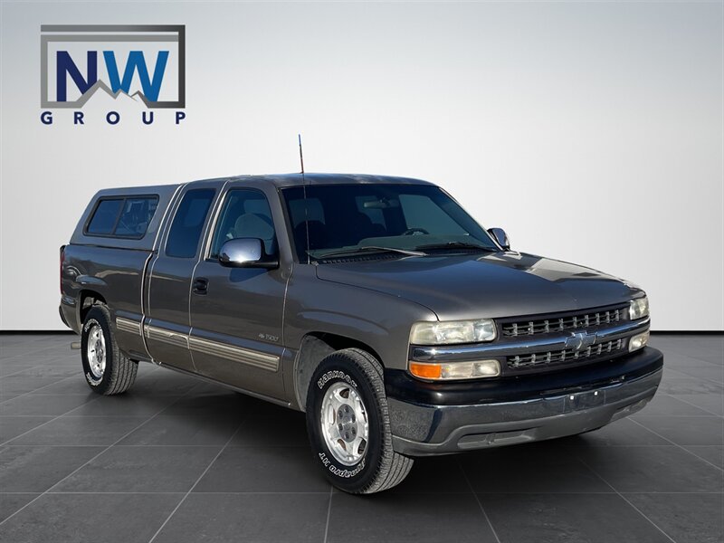 1999 Chevrolet Silverado 1500 LS.  Runs Good, Clean Car, Canopy!