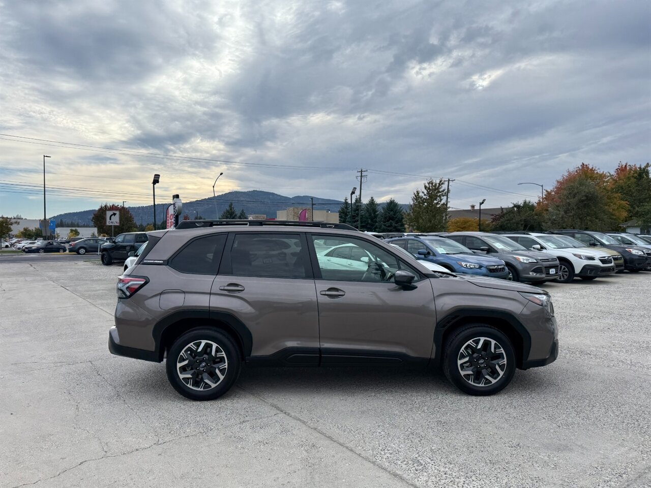 2025 Subaru Forester Premium ORIGINAL 500 miles! *****JD Power current value is $35,375 minus $9,475 in SAVINGS! = $25,900 OUR AMAZING LOW PRICE!**** - Photo 10 - Post Falls, ID 83854