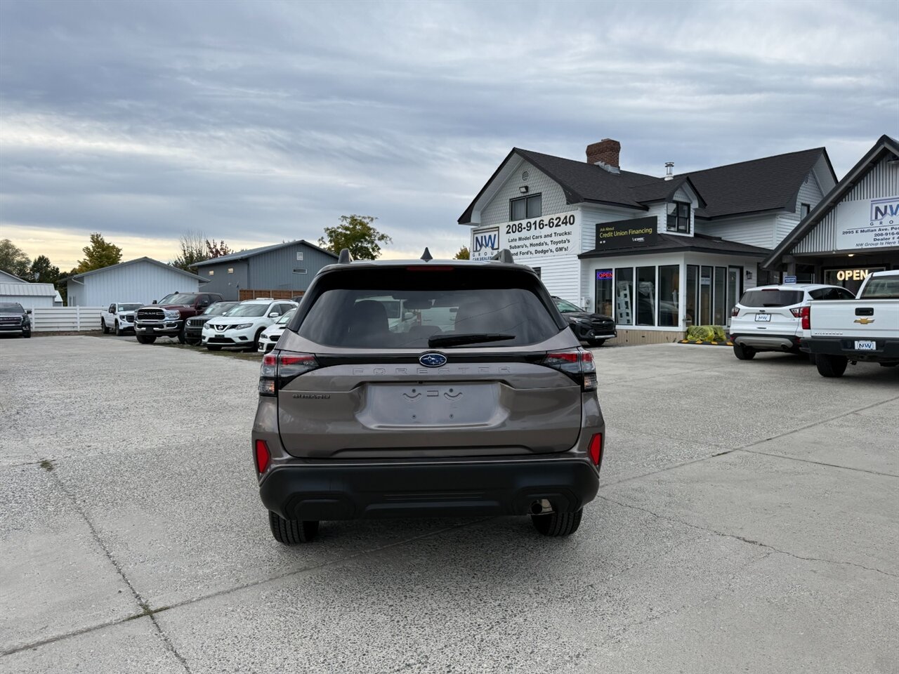 2025 Subaru Forester Premium ORIGINAL 500 miles! *****JD Power current value is $35,375 minus $9,475 in SAVINGS! = $25,900 OUR AMAZING LOW PRICE!**** - Photo 7 - Post Falls, ID 83854