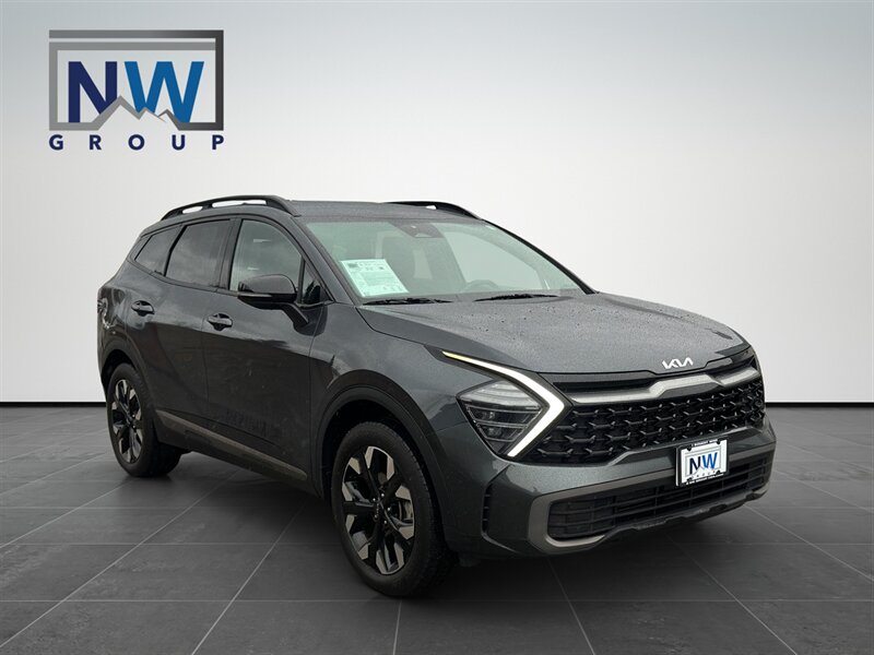 2024 Kia Sportage X-Line  Factory Warranty, Low Miles, Great SUV, All Wheel Drive!