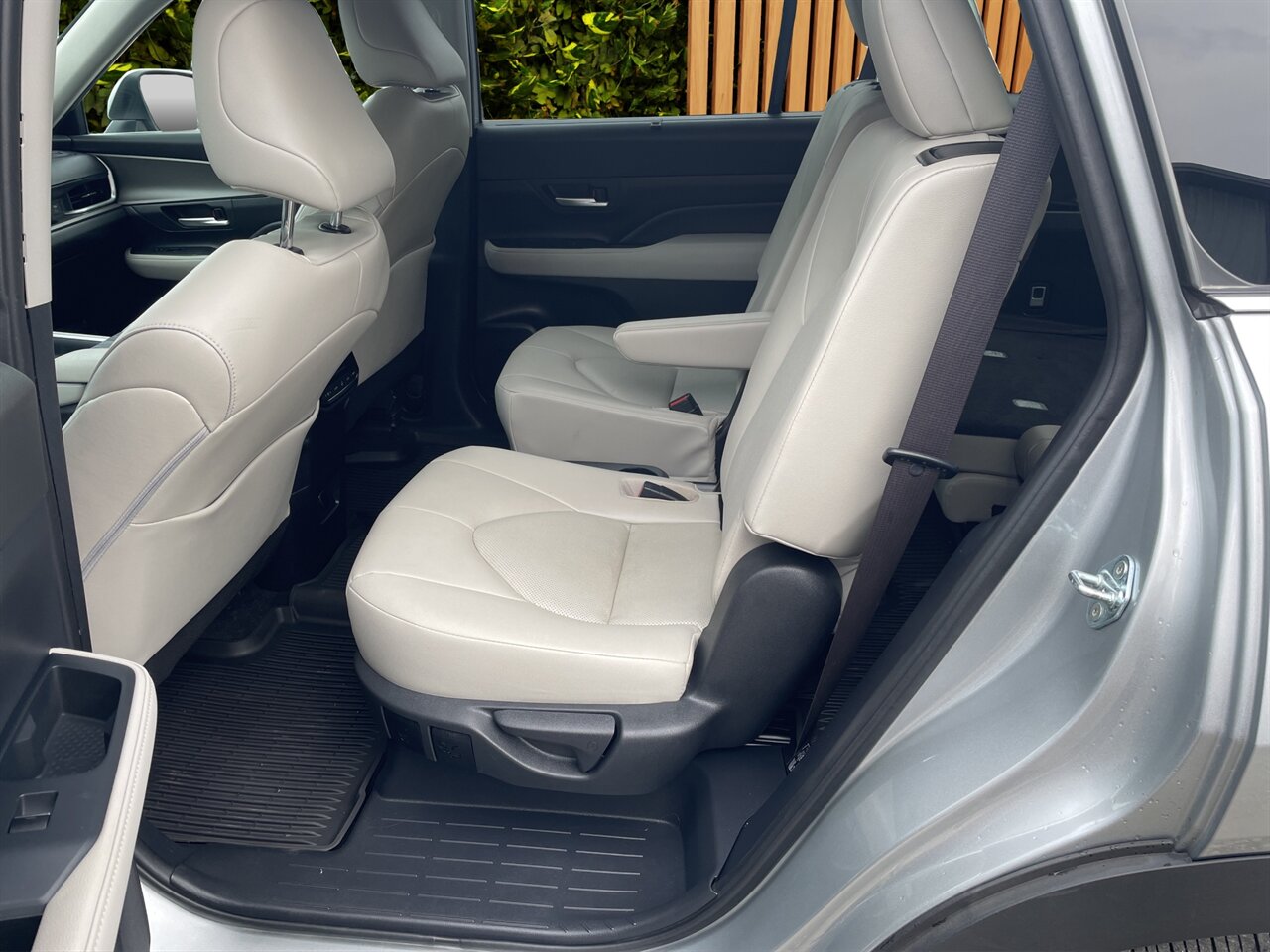 2024 Toyota Grand Highlander XLE Clean Title, Clean Carfax, Great Financing! - Photo 10 - Post Falls, ID 83854