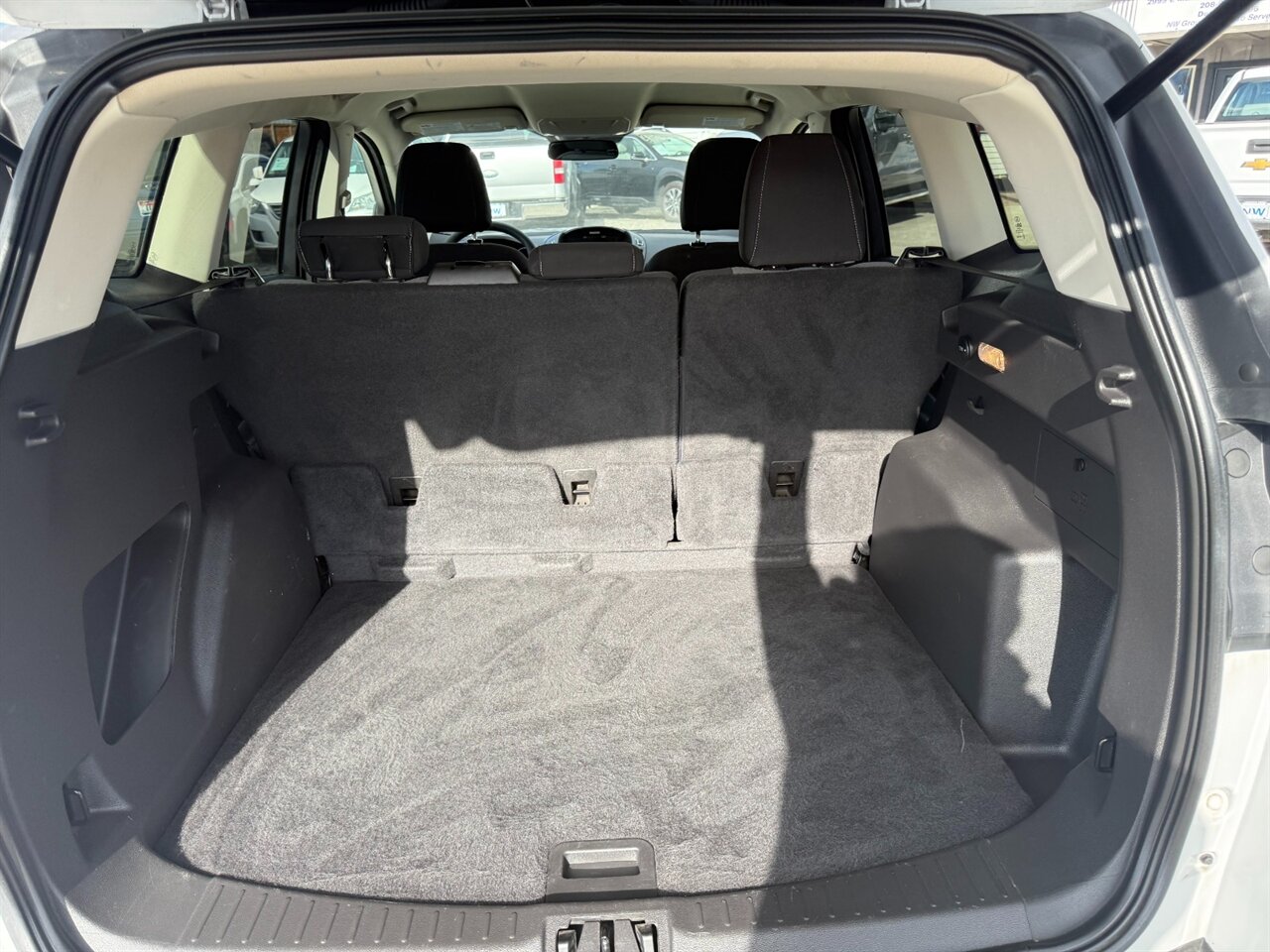 2017 Ford Escape SE 46k miles, AWD, Very Good Shape! - Photo 8 - Post Falls, ID 83854