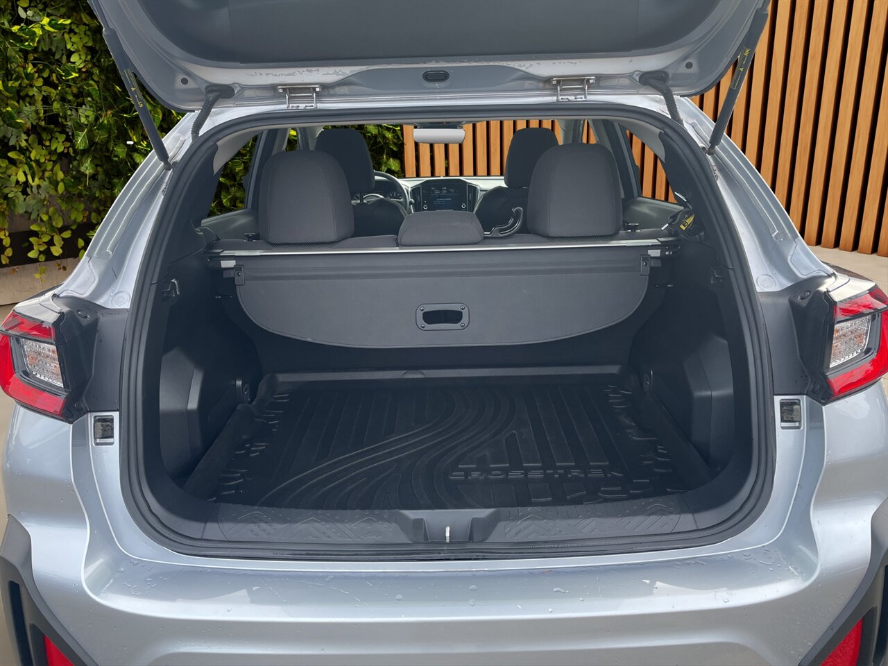 2024 Subaru Crosstrek Premium AWD, 19k Miles! *****JD Power current value is $26,875 minus $8,774 in SAVINGS! = $18,101 OUR AMAZING LOW PRICE!**** - Photo 9 - Post Falls, ID 83854