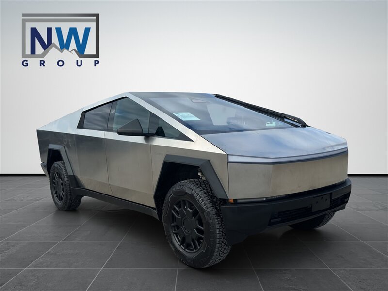 2024 Tesla Cybertruck Foundation Series  AMAZING PICK UP TRUCK, TRULY CAPABLE! Full Self Driving Included, ONLY 5k miles! AWD!