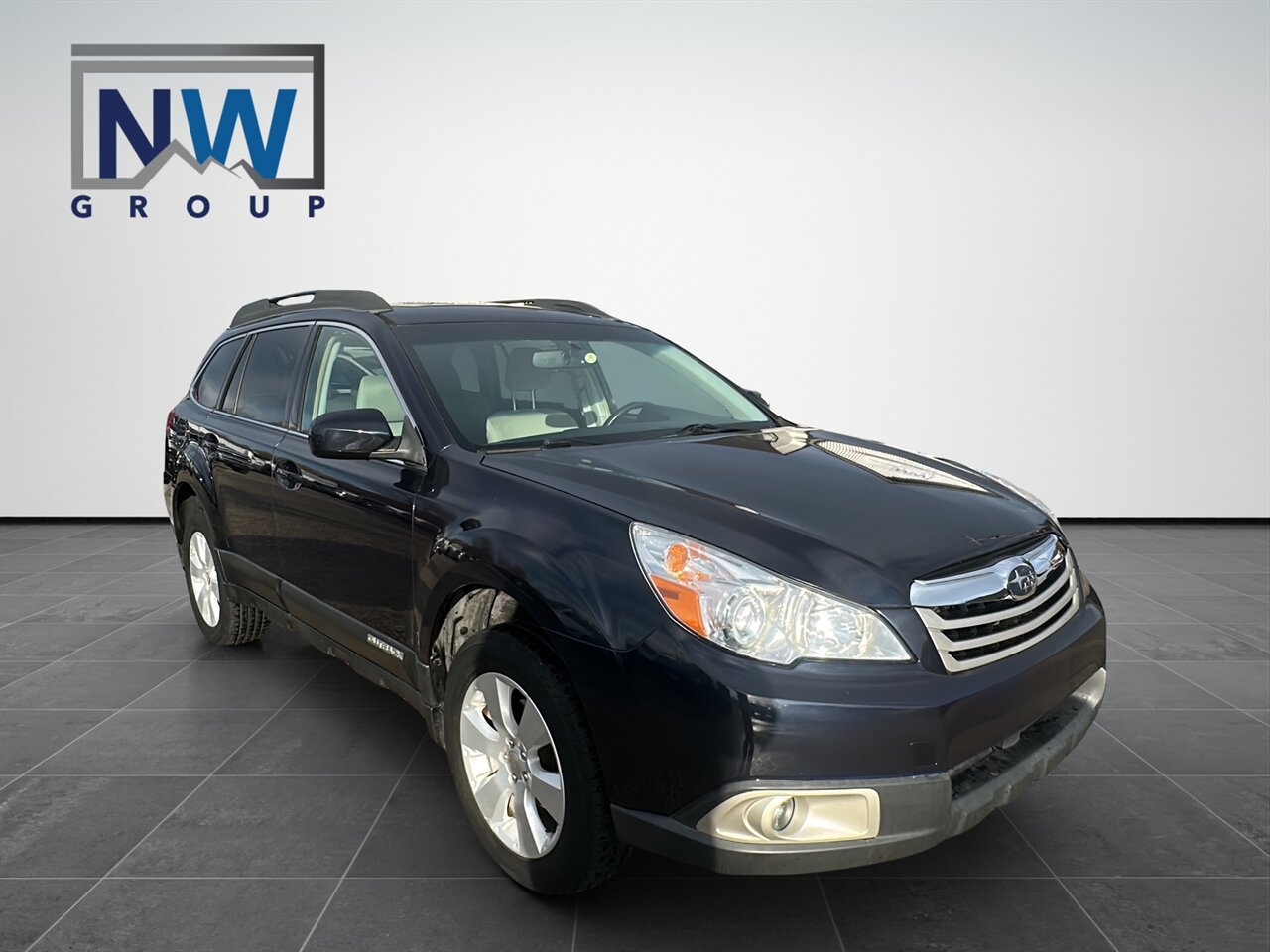 2012 Subaru Outback 2.5i Premium AWD, Heated Seats, Amazing Shape! - Photo 1 - Post Falls, ID 83854