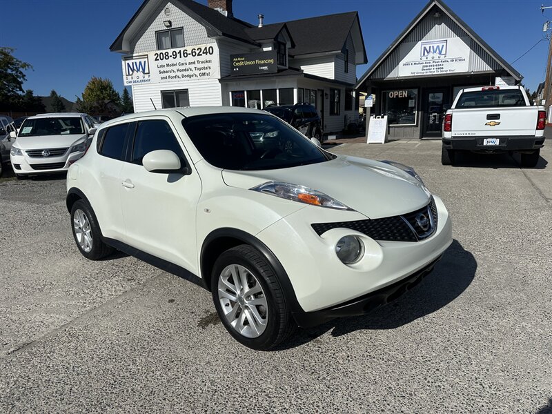 2012 Nissan JUKE S  62K Miles, Great Interior, Shiny Exterior!