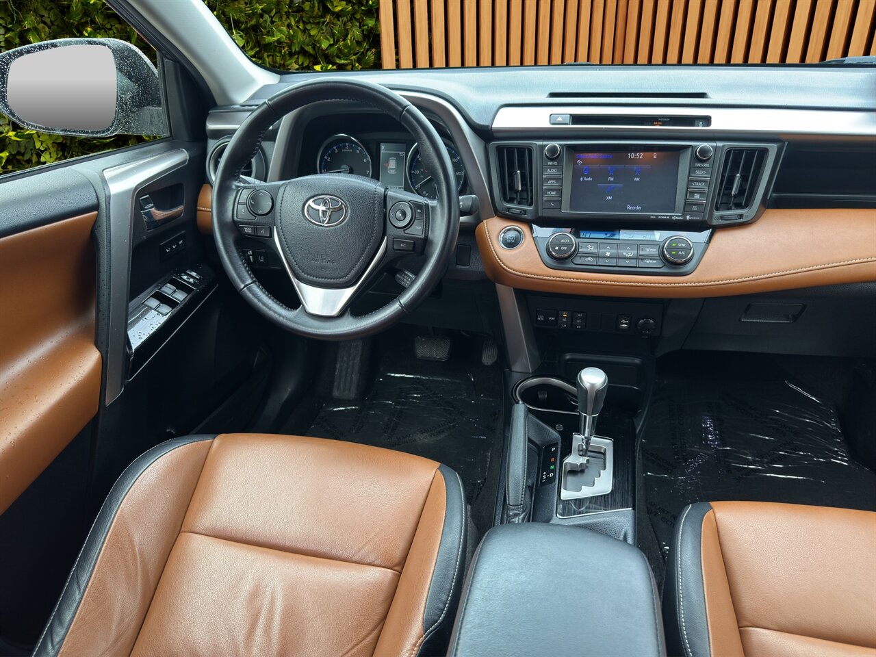 2016 Toyota RAV4 Limited AWD, Super Clean Condition, Amazing Miles! - Photo 4 - Post Falls, ID 83854