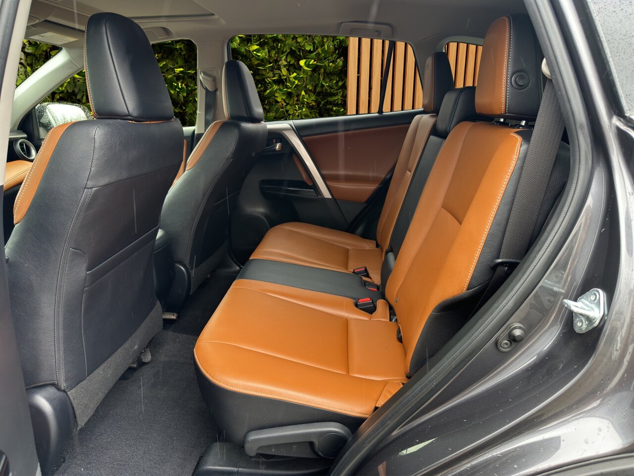 2016 Toyota RAV4 Limited AWD, Super Clean Condition, Amazing Miles! - Photo 8 - Post Falls, ID 83854