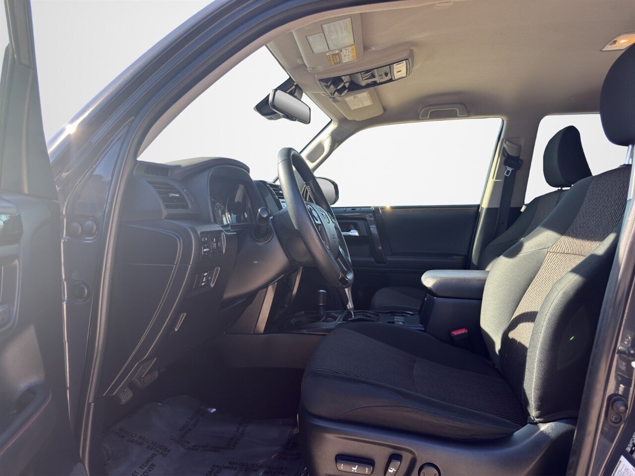 2024 Toyota 4Runner TRD Off-Road. New Tires, Clean Carfax, 4x4, Great Adventure SUV! - Photo 5 - Post Falls, ID 83854