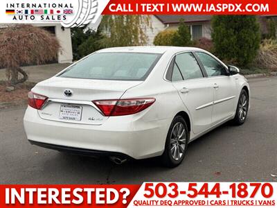 2017 Toyota Camry Hybrid LE   - Photo 5 - Portland, OR 97216