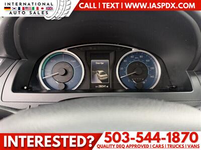 2017 Toyota Camry Hybrid LE   - Photo 14 - Portland, OR 97216