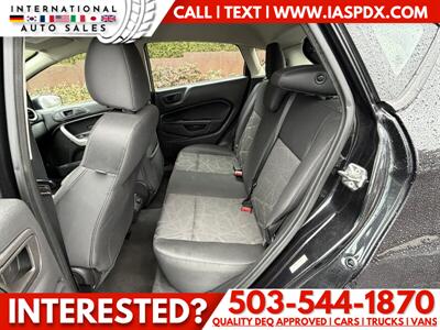 2013 Ford Fiesta SE   - Photo 12 - Portland, OR 97216