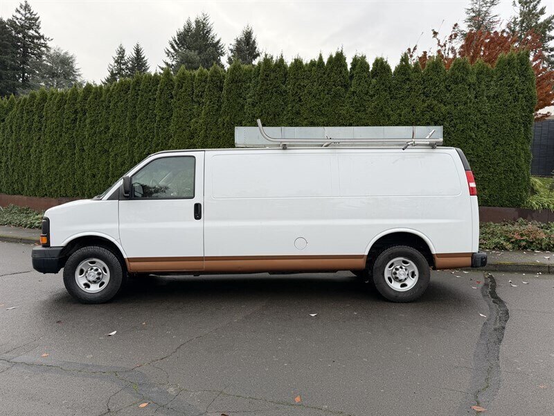 2016 Chevrolet Express 3500 - 6.0L V8  