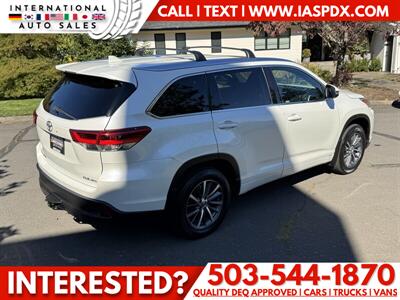 2017 Toyota Highlander SE - Photo 5 - Portland, OR 97216