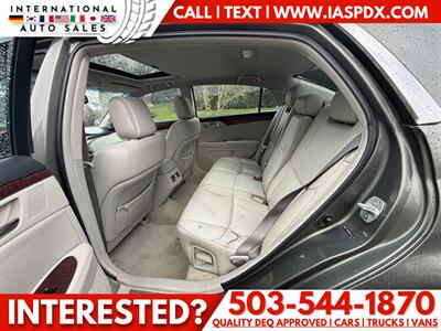 2011 Toyota Avalon Limited   - Photo 9 - Portland, OR 97216