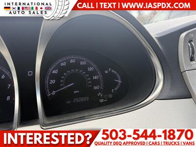 2011 Toyota Avalon Limited   - Photo 13 - Portland, OR 97216
