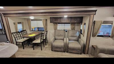 2018 FOREST RIVER VIBE 288RLS   - Photo 28 - Aurora, MO 65605