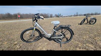  AVENTON PACE 4 STEP THRU