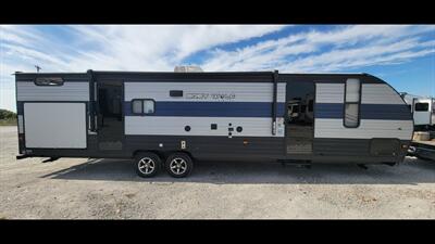 2021 Cherokee Grey wolf 29TE