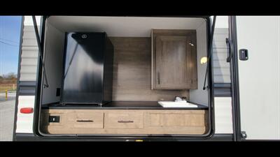 2022 HEARTLAND PIONEER DS320   - Photo 9 - Aurora, MO 65605