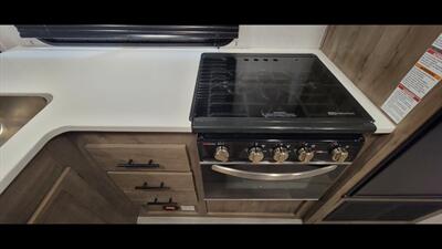 2022 HEARTLAND PIONEER DS320   - Photo 25 - Aurora, MO 65605